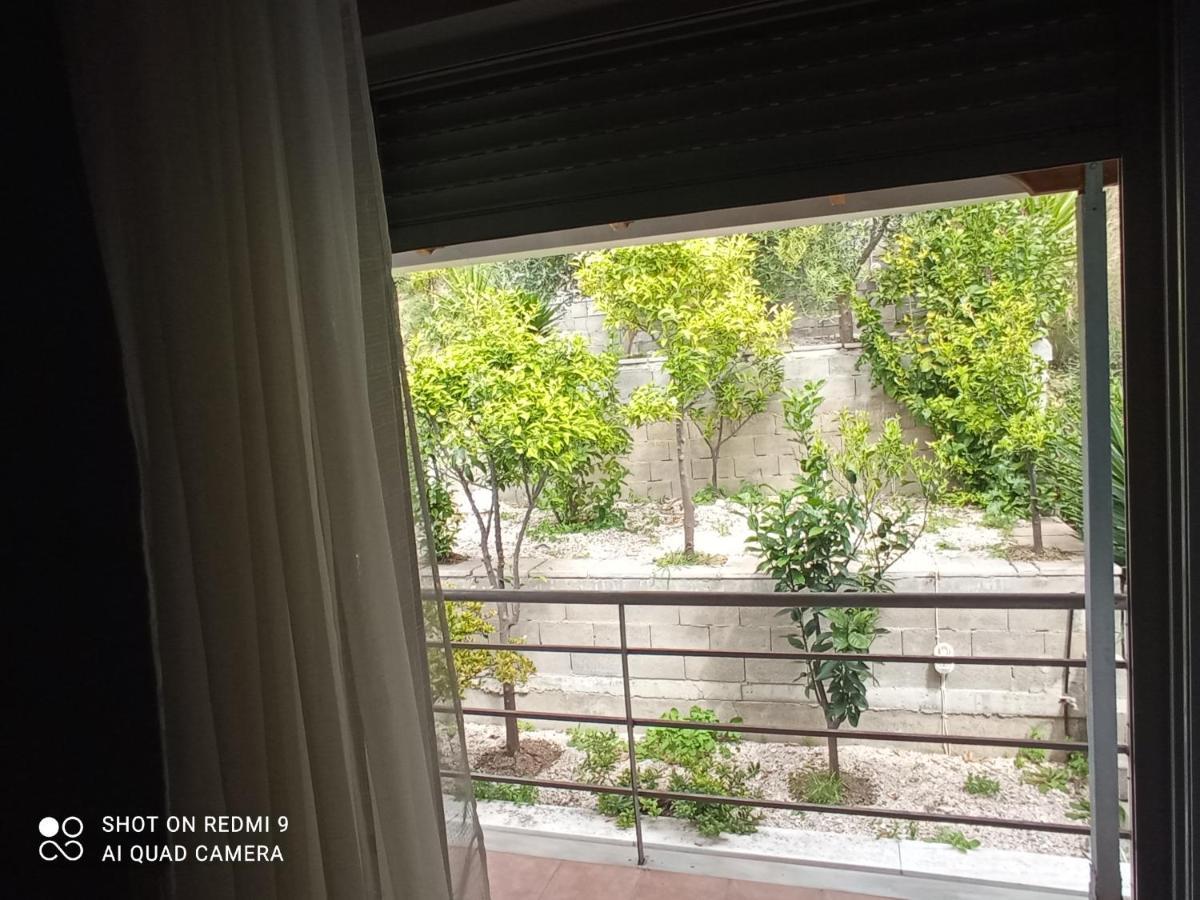 Whole Apartment In Loutsa With Amazing View Exterior foto